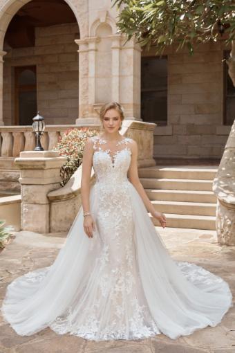 Glamorous Lace Low Back Wedding Dress Odessa $3 thumbnail