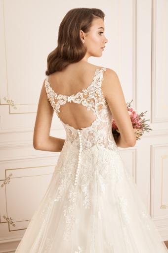 Classic Romantic A-Line Wedding Dress Chiara $4 thumbnail