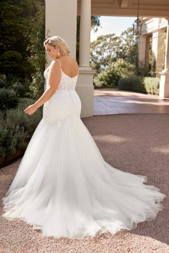 Romantic Mermaid Wedding Dress with Sweetheart Neckline Laurina $7 thumbnail