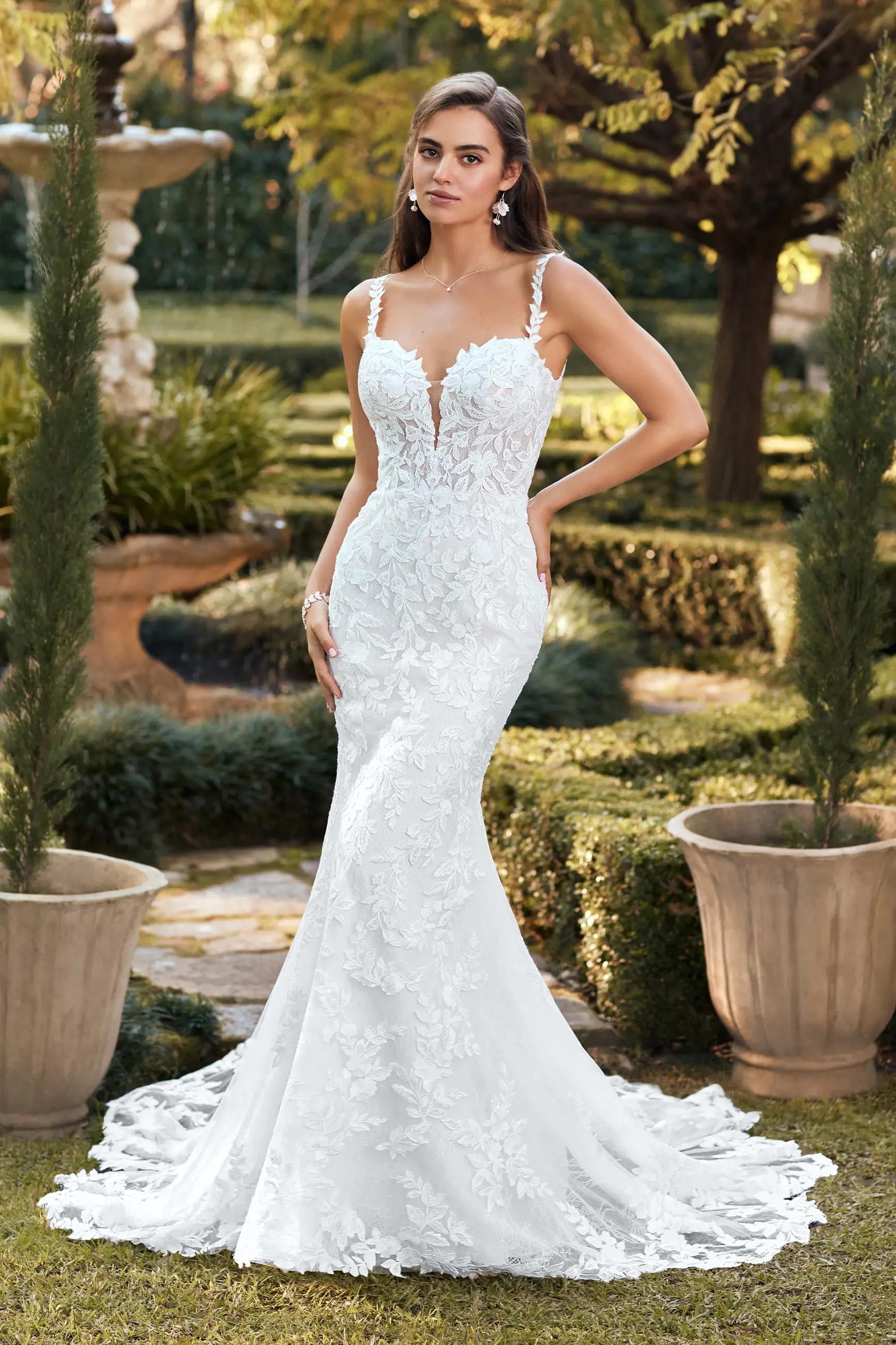 Lace Wedding Dress with Dramatic Train Lara $1 autoplay loop mute thumbnail