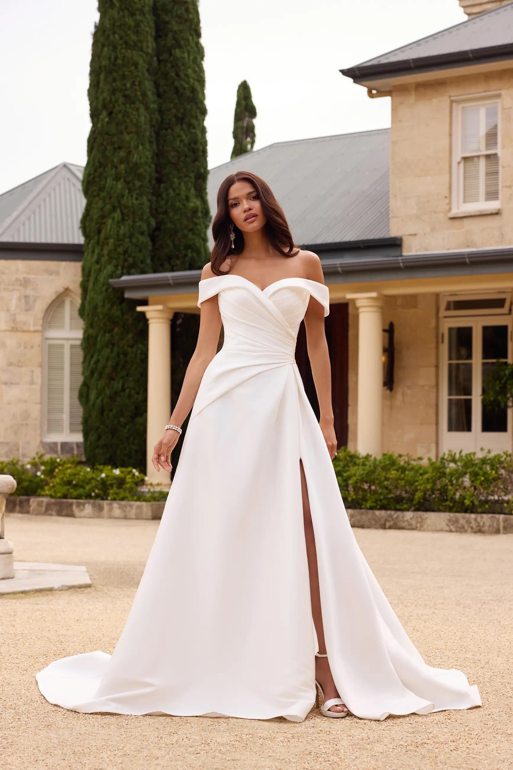 Extravagant Minimalist Bridal Ball Gown with Skirt Split Chandra $1 autoplay loop mute thumbnail